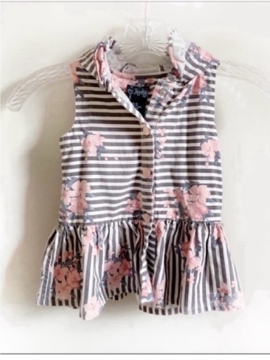 Cynthia Rowley Other - Cynthia Rowley girls vest black striped hooded floral pink ruffle